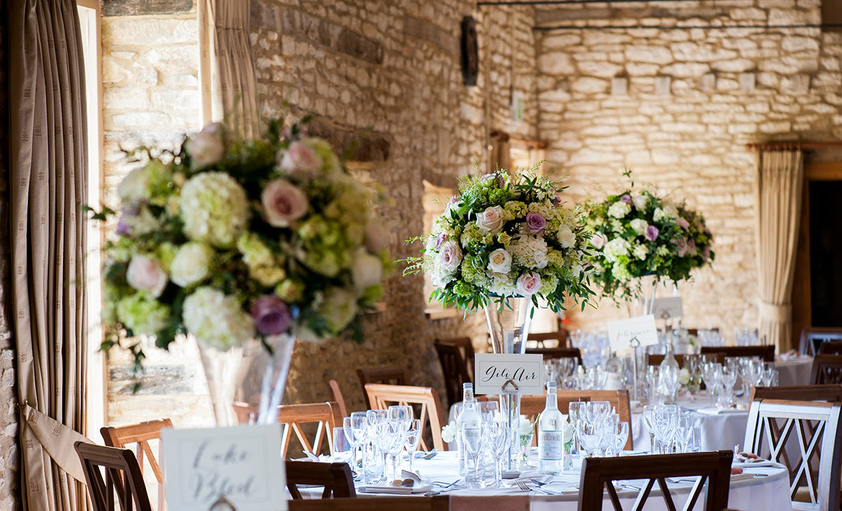 Wedding Venue FlowersDawns Designer Flowers/London